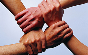 Trigger the inner shock, tap the potential of individuals, cohesion perfect team